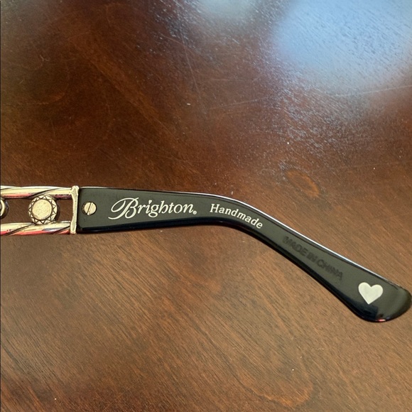 Brighton Halo Sunglasses with Metal Sunglass Case/Holder main image 10